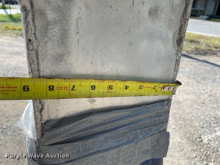 image for item MR9349 2008 International DuraStar 4300  feed delivery truck