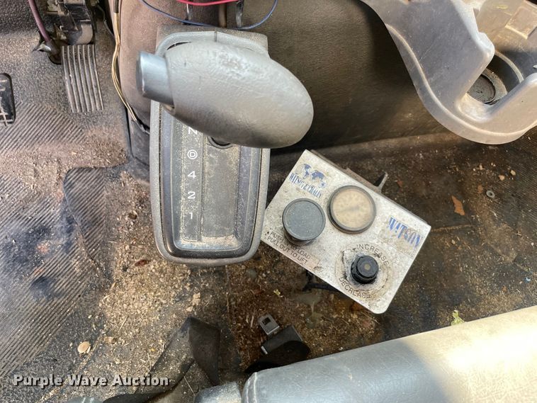 image for item MR9349 2008 International DuraStar 4300  feed delivery truck