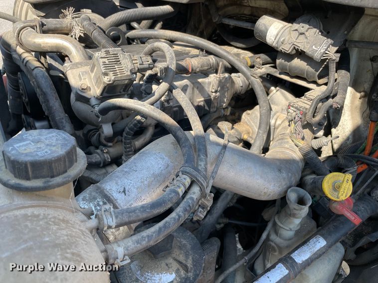 image for item MR9349 2008 International DuraStar 4300  feed delivery truck