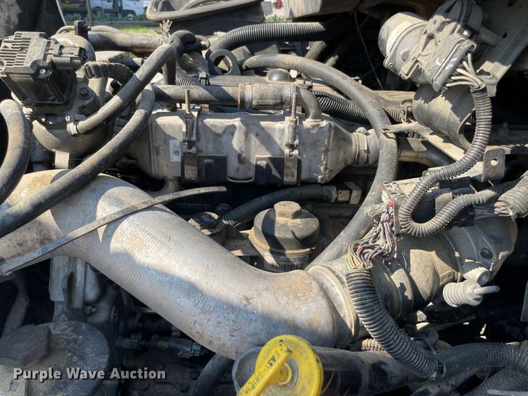 image for item MR9349 2008 International DuraStar 4300  feed delivery truck