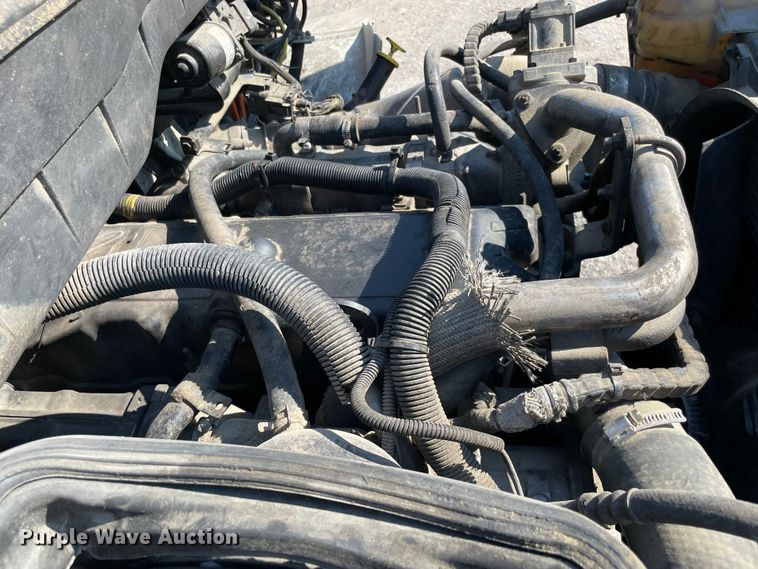 image for item MR9349 2008 International DuraStar 4300  feed delivery truck