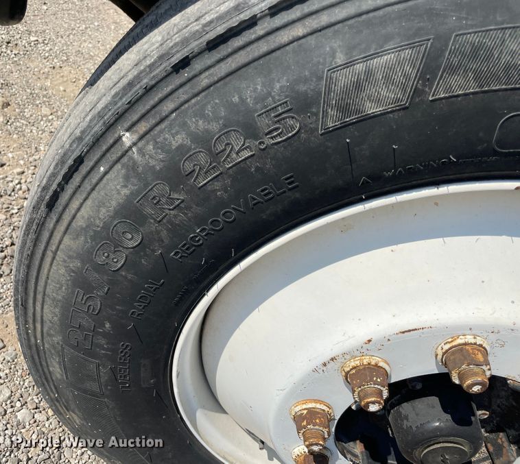 image for item MR9349 2008 International DuraStar 4300  feed delivery truck