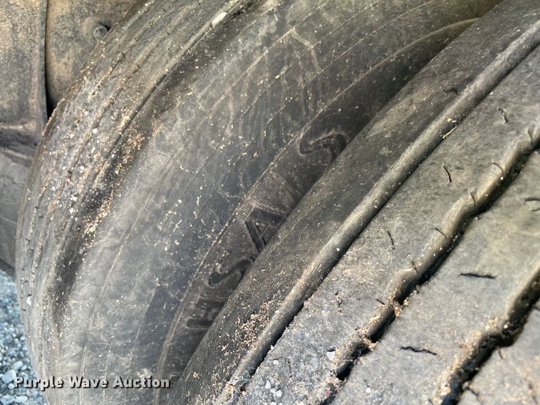 image for item MR9349 2008 International DuraStar 4300  feed delivery truck