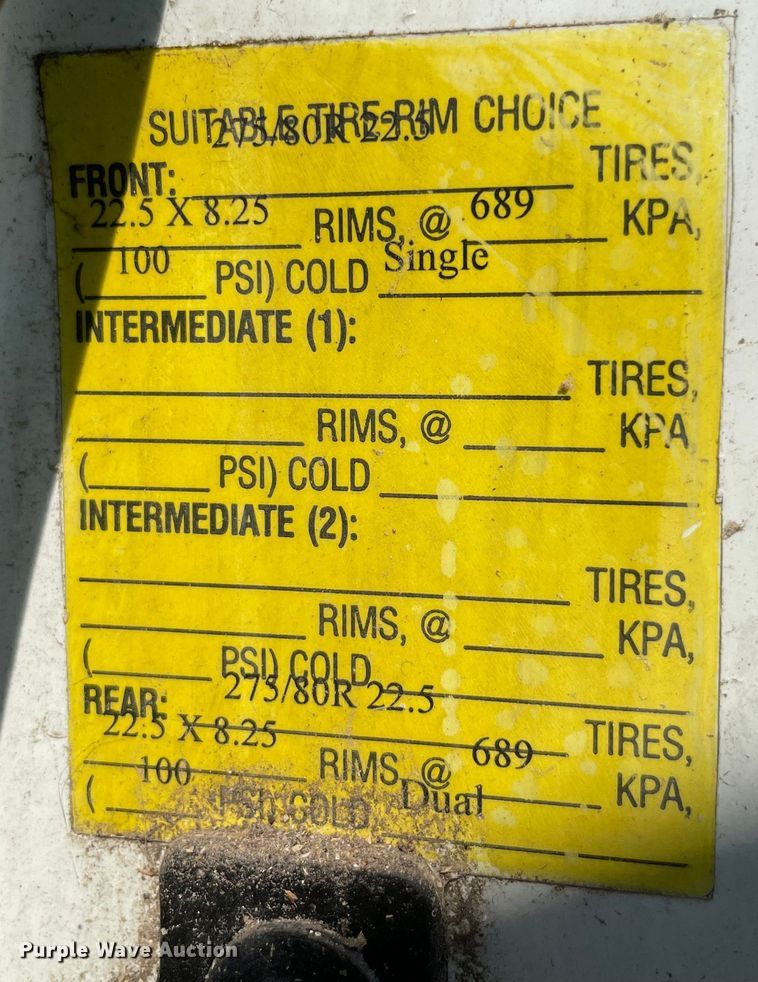 image for item MR9349 2008 International DuraStar 4300  feed delivery truck