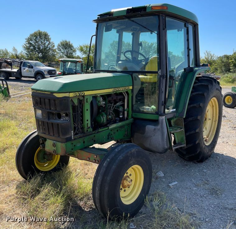 image for item MR9381 2000 John Deere 6410  tractor