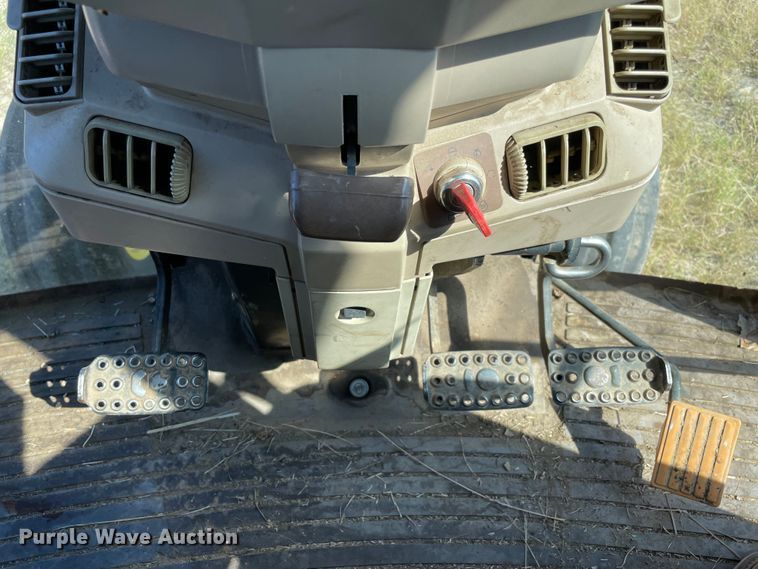 image for item MR9381 2000 John Deere 6410  tractor