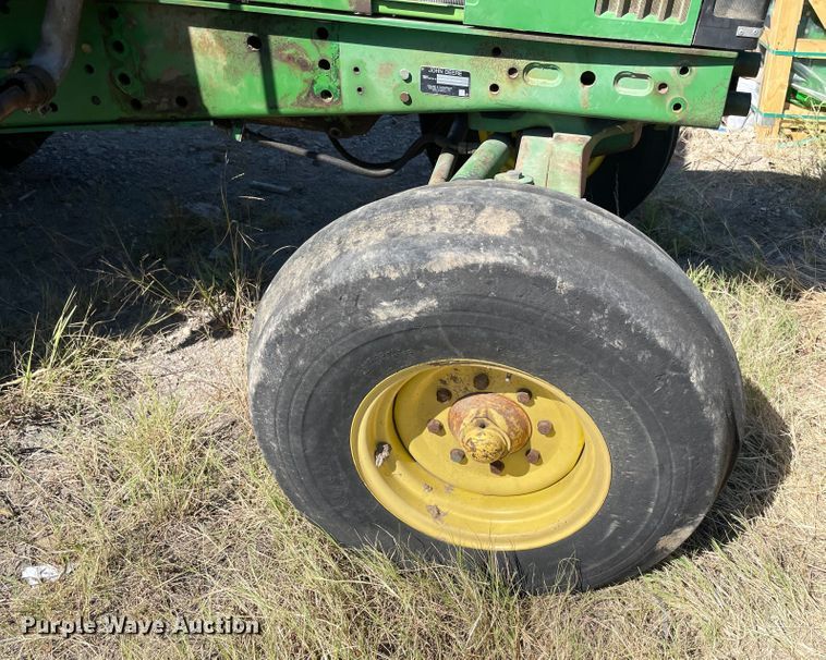 image for item MR9381 2000 John Deere 6410  tractor