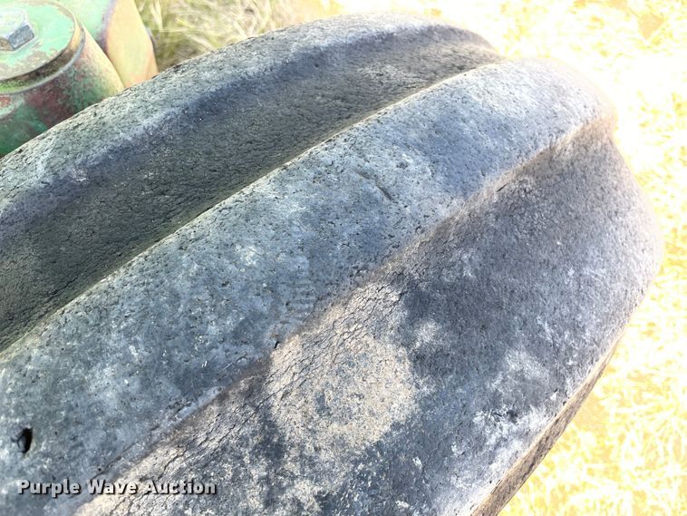 image for item MR9381 2000 John Deere 6410  tractor