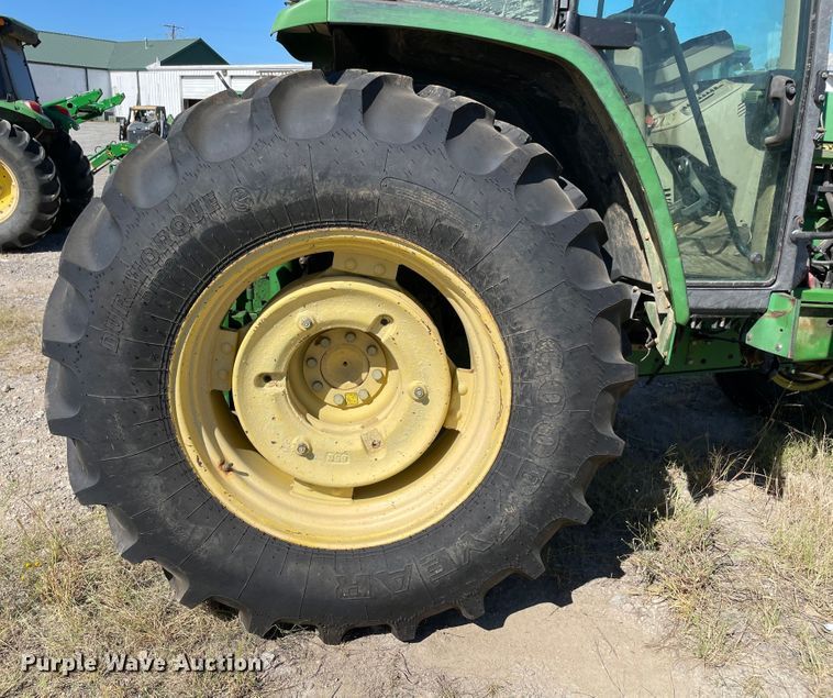 image for item MR9381 2000 John Deere 6410  tractor