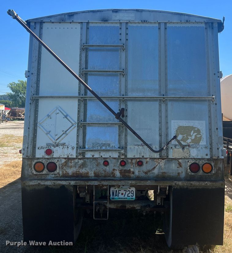 image for item MR9842 1988 Merritt  grain trailer