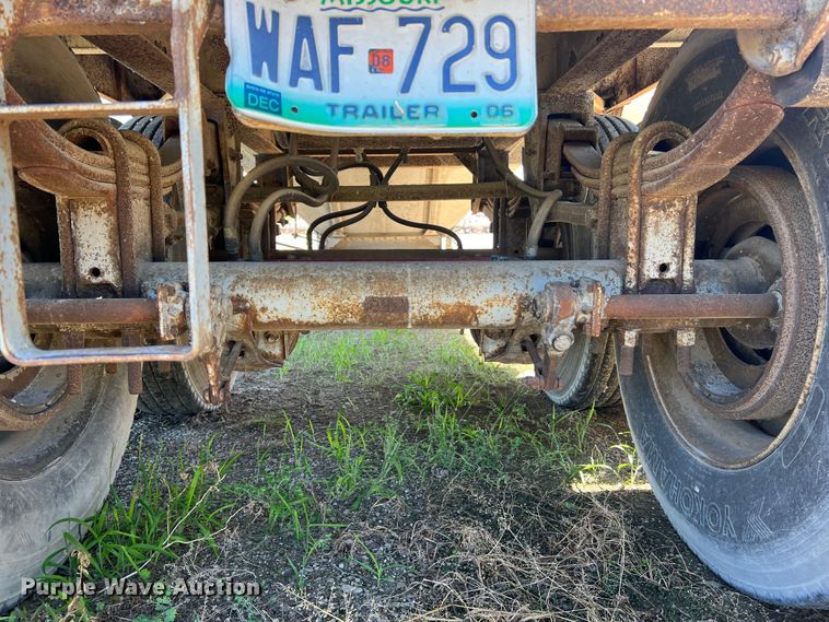 image for item MR9842 1988 Merritt  grain trailer