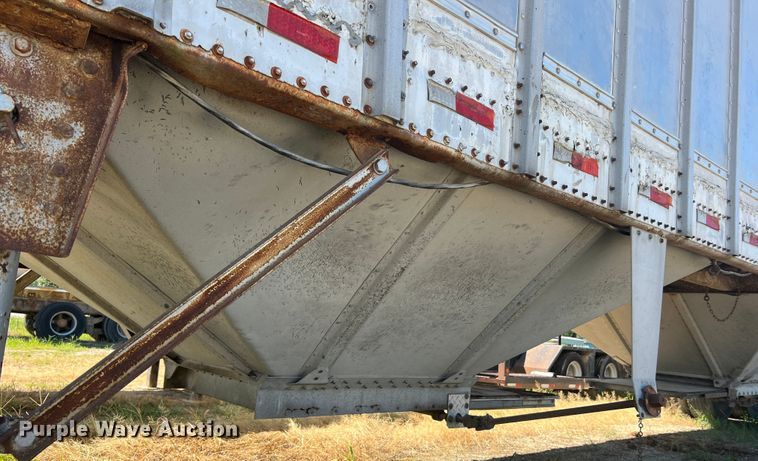 image for item MR9842 1988 Merritt  grain trailer