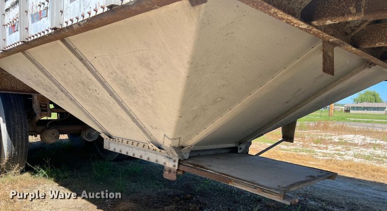 image for item MR9842 1988 Merritt  grain trailer