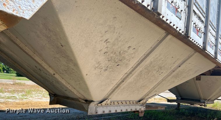 image for item MR9842 1988 Merritt  grain trailer