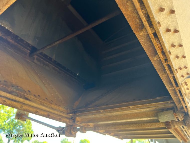 image for item MR9842 1988 Merritt  grain trailer