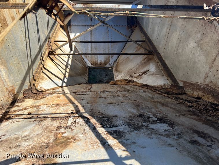 image for item MR9842 1988 Merritt  grain trailer