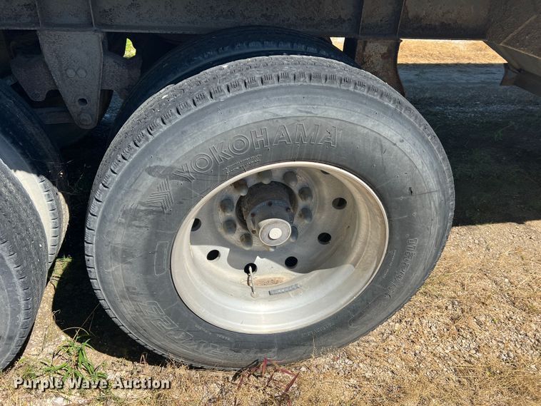 image for item MR9842 1988 Merritt  grain trailer