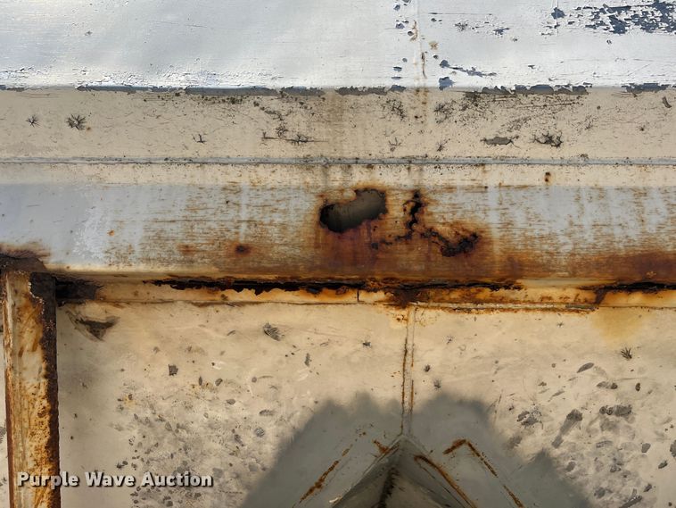 image for item MR9843 1986 Ford F9000  fertilizer delivery truck