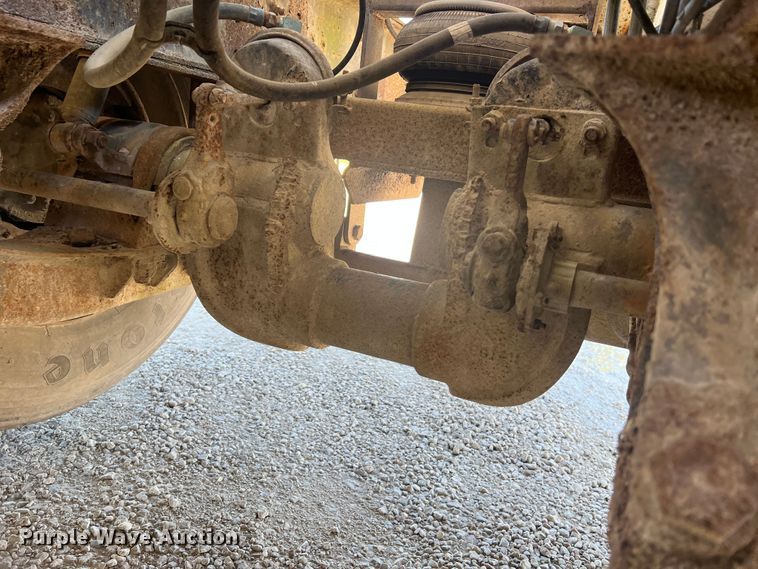 image for item MR9843 1986 Ford F9000  fertilizer delivery truck