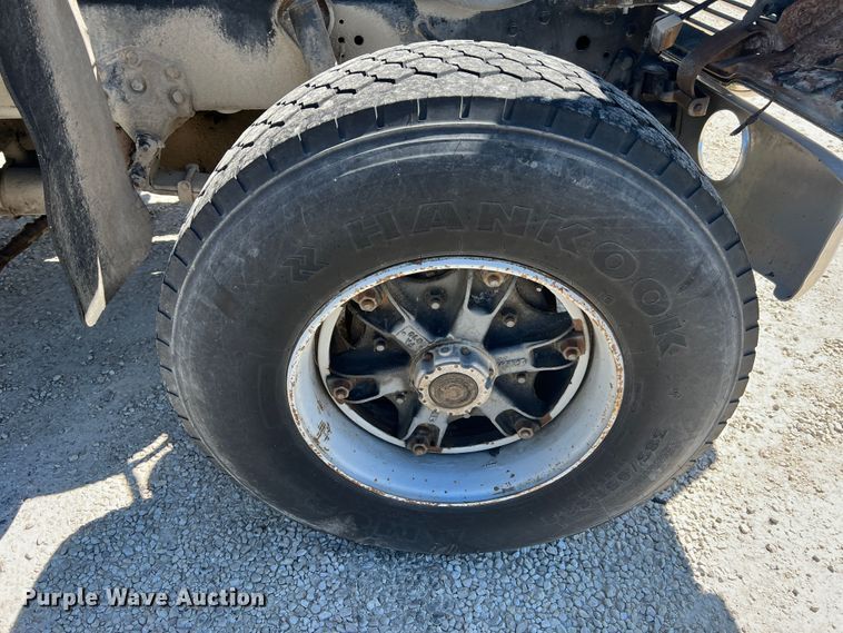 image for item MR9843 1986 Ford F9000  fertilizer delivery truck