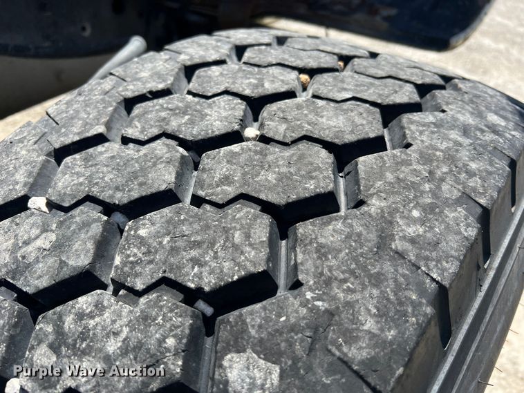 image for item MR9843 1986 Ford F9000  fertilizer delivery truck