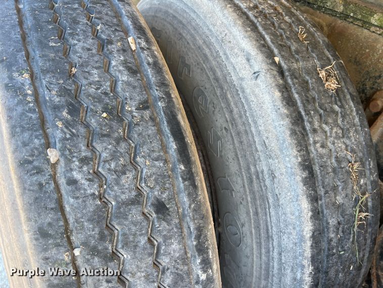 image for item MR9843 1986 Ford F9000  fertilizer delivery truck