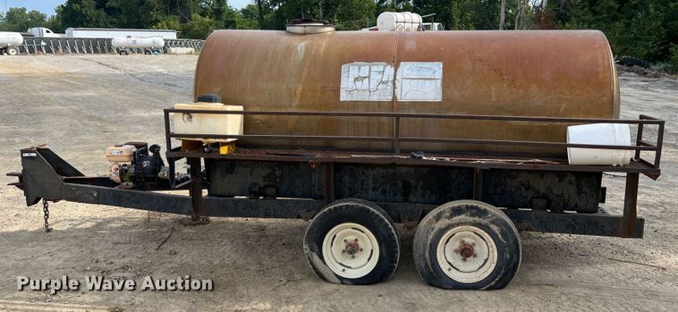 image for item MR9852 Nurse tank trailer
