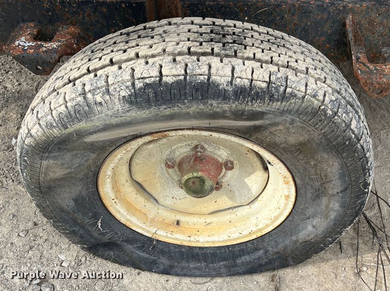 image for item MR9852 Nurse tank trailer