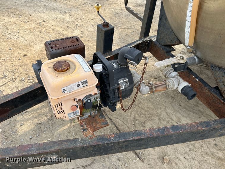 image for item MR9852 Nurse tank trailer