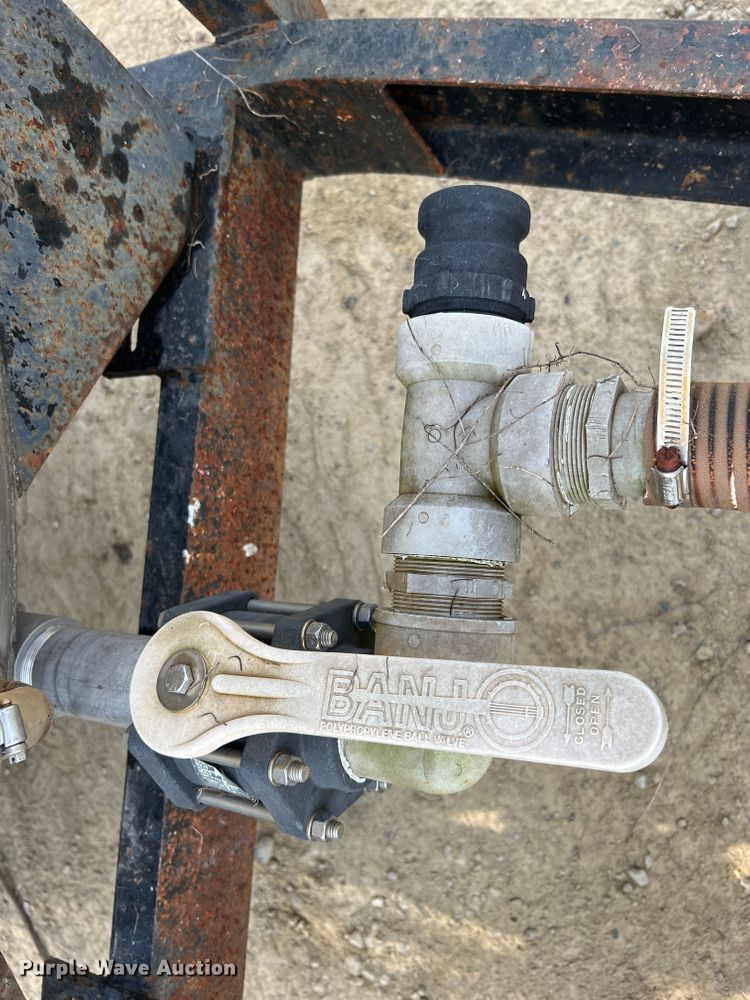 image for item MR9852 Nurse tank trailer