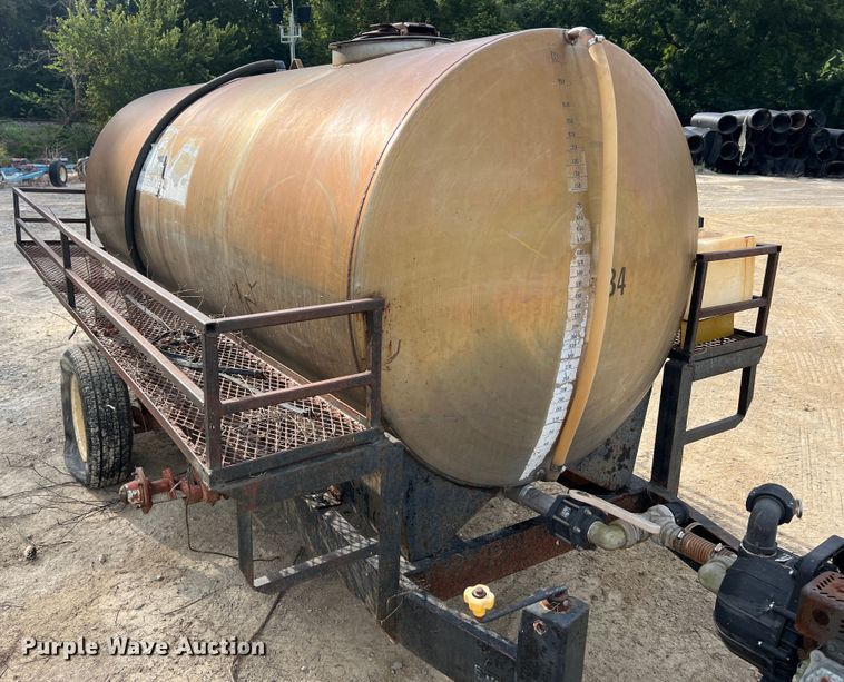 image for item MR9852 Nurse tank trailer