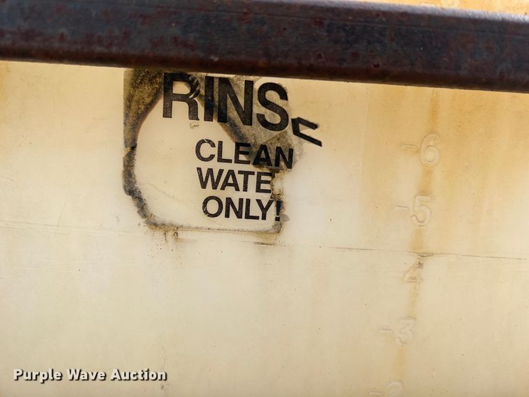 image for item MR9852 Nurse tank trailer