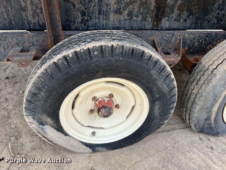 image for item MR9852 Nurse tank trailer