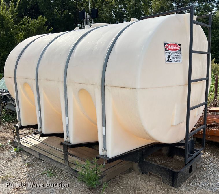 image for item MR9852 Nurse tank trailer