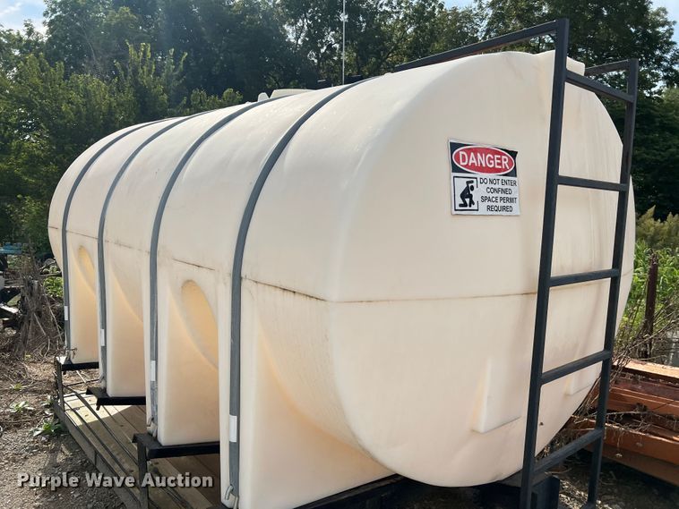 image for item MR9852 Nurse tank trailer