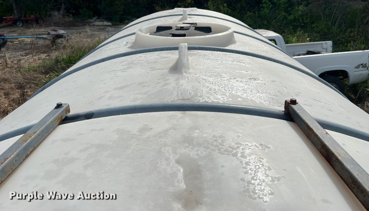 image for item MR9852 Nurse tank trailer