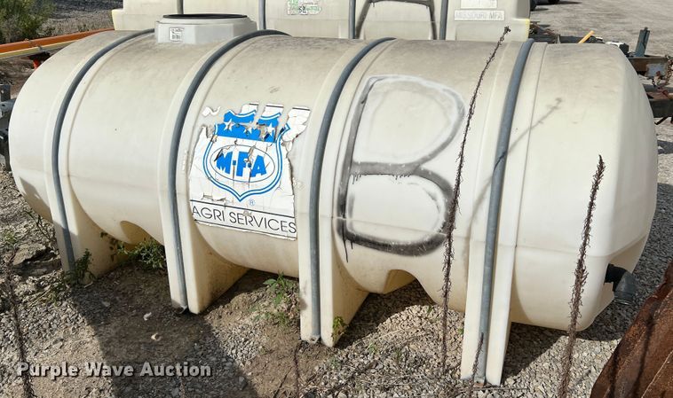 image for item MR9852 Nurse tank trailer