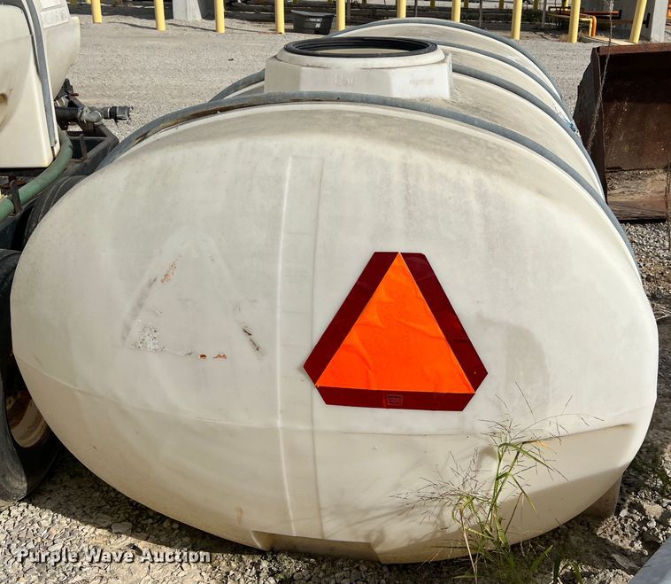 image for item MR9852 Nurse tank trailer