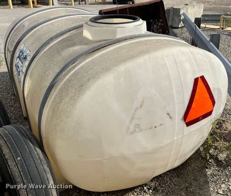 image for item MR9852 Nurse tank trailer