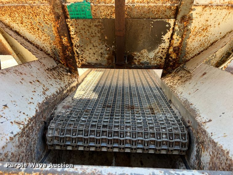 image for item MR9920 2005 International 4300  applicator truck