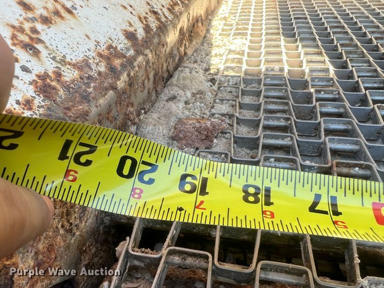 image for item MR9920 2005 International 4300  applicator truck