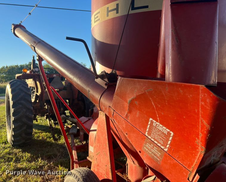 image for item MR9922 Gehl Mix-All 95  feed grinder/mixer