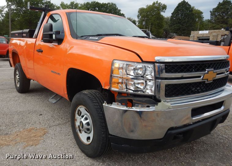 image for item DM3155 2012 Chevrolet Silverado 2500HD  pickup truck
