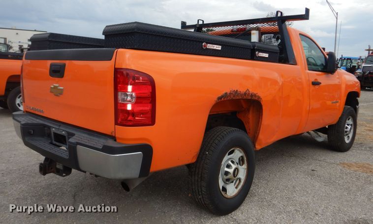 image for item DM3155 2012 Chevrolet Silverado 2500HD  pickup truck