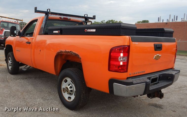 image for item DM3155 2012 Chevrolet Silverado 2500HD  pickup truck