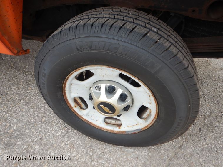 image for item DM3155 2012 Chevrolet Silverado 2500HD  pickup truck