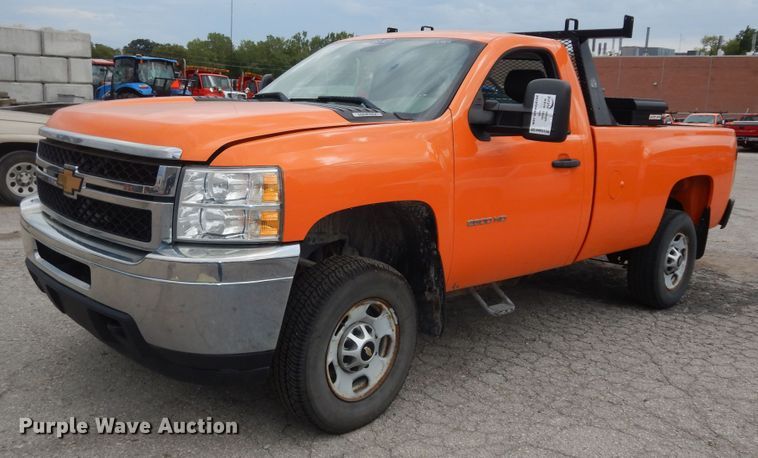 image for item DM3156 2012 Chevrolet Silverado 2500HD  pickup truck