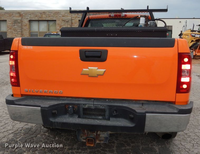 image for item DM3156 2012 Chevrolet Silverado 2500HD  pickup truck