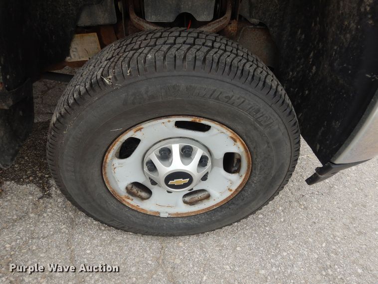 image for item DM3156 2012 Chevrolet Silverado 2500HD  pickup truck