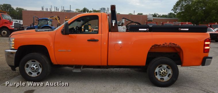 image for item DM3157 2012 Chevrolet Silverado 2500HD  pickup truck